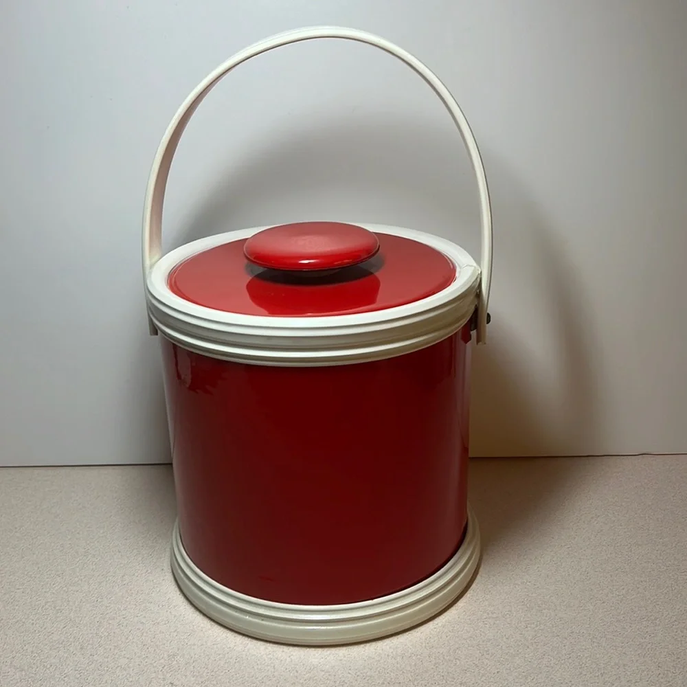 Craftware NYC ice bucket vintage red